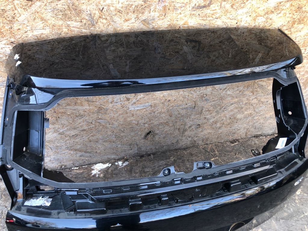 Кришка багажника задній peugeot 5008 2 в Україні