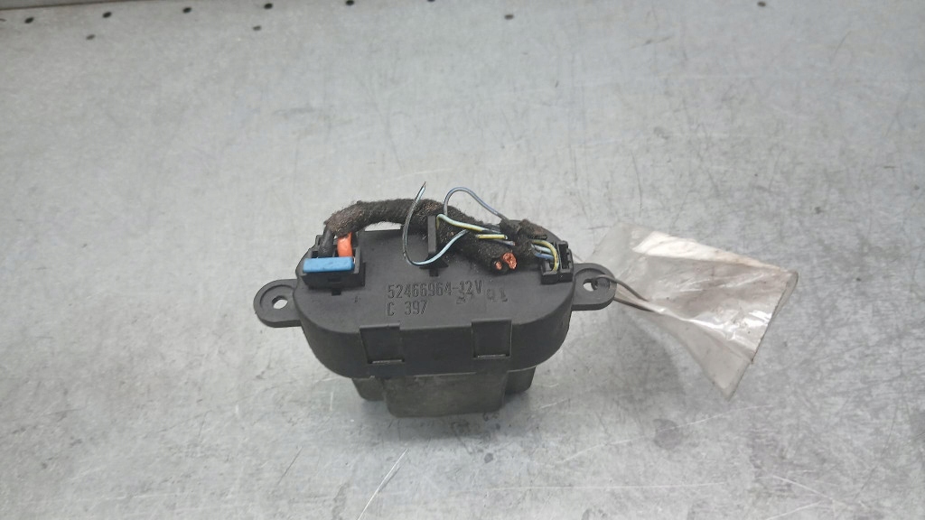 фото №1, Резистор вентилятор 52466964 alfa romeo 147