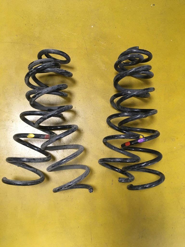 фото №1, Комплект пружини задня renault megane iv hb 1.3 tce