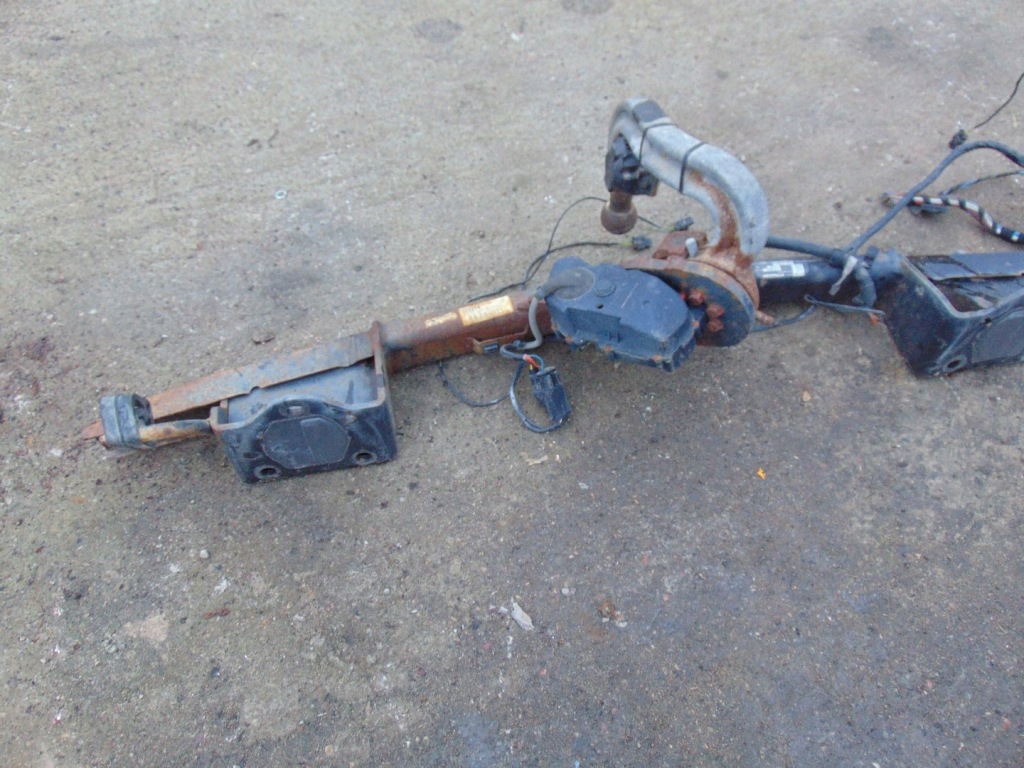 фото №8, Hak буксировочный bmw e90 e91 kombi 6784583 оригинал