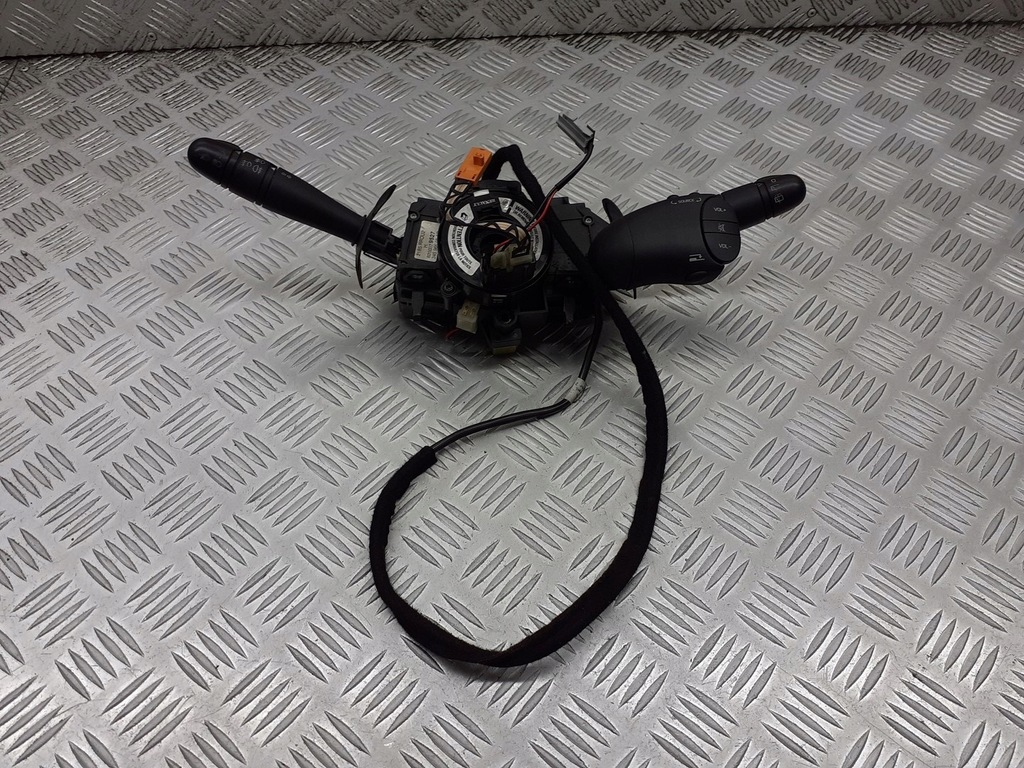 фото №1, Подрулевой переключатель переключатель комбинированный renault kangoo i 8200379527