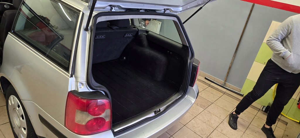 фото №14, Прокладка кришки багажника vw passat b5 1996-2005 combi