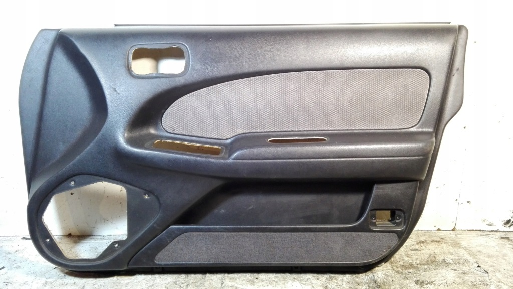 фото №1, Обшивка двері перед правий nissan maxima a32