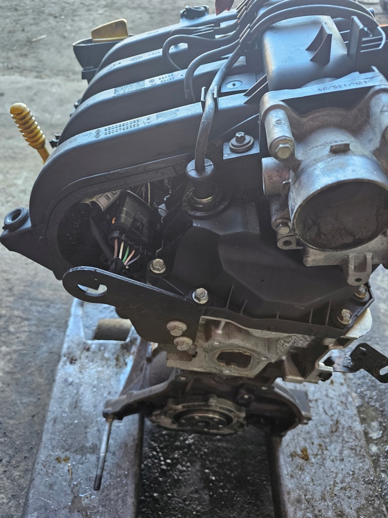 Двигатель clio 3 1.2 16v d4f d740 Оригинал