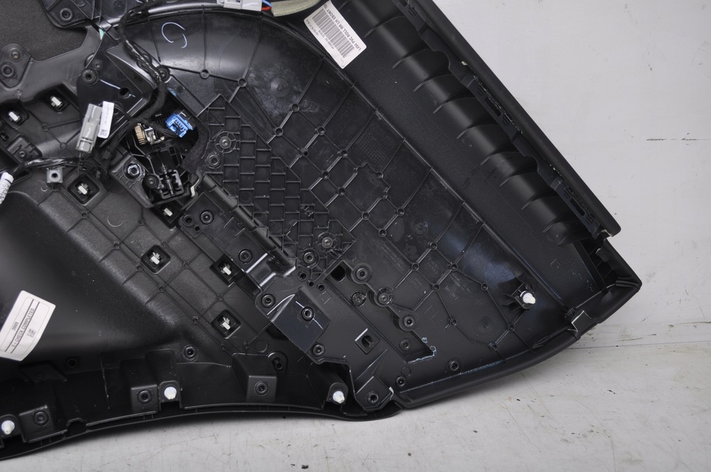 фото №7, Land rover range rover sport обшивка дверь левый задняя