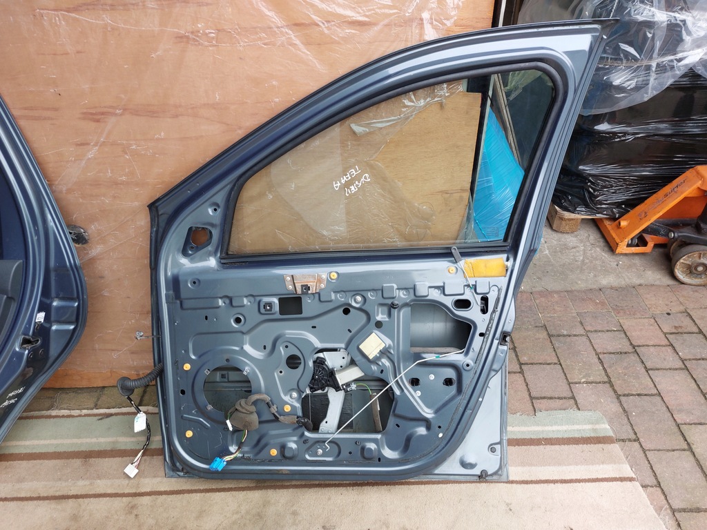 фото №8, Двері праве перед задня dacia duster i 12r tefaa