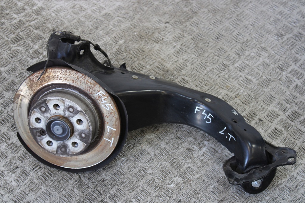 фото №1, Поворотный кулак левый задняя bmw 2 f45 active tourer