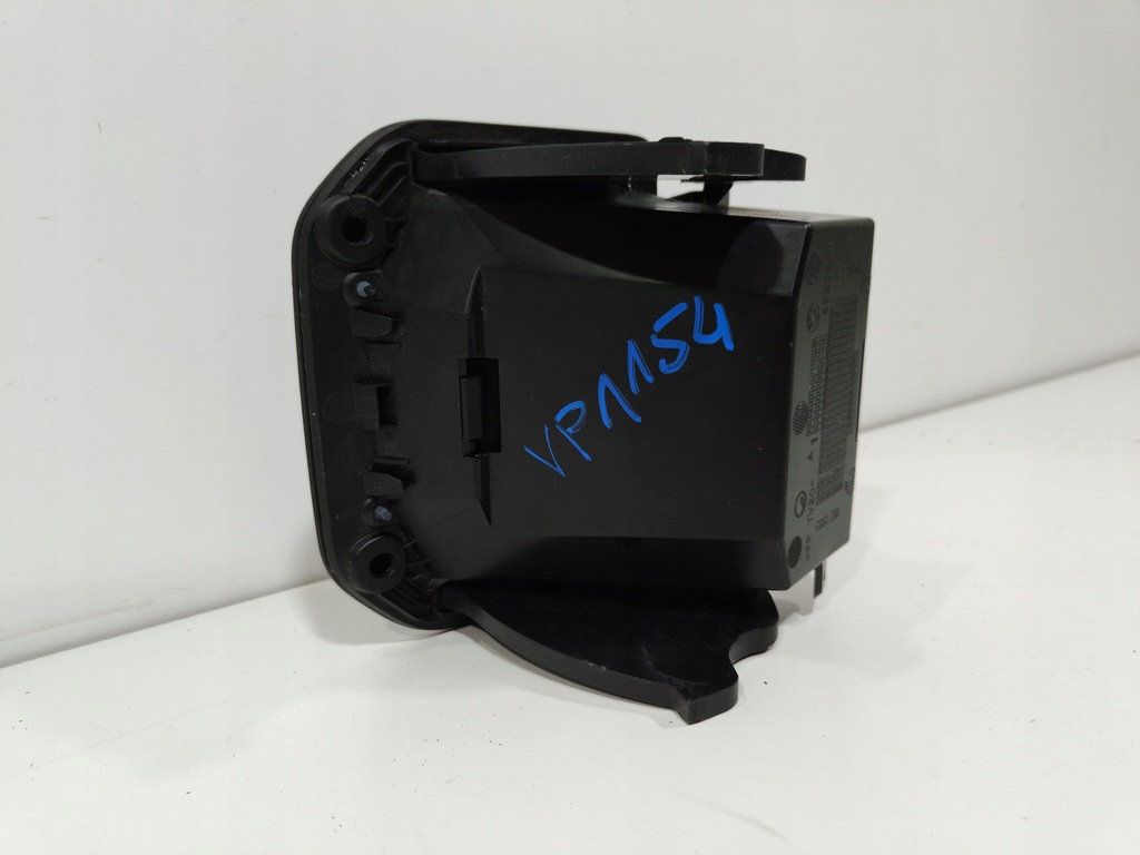 фото №6, Бардачок панели консоли 6823240 bmw 1 f40 2 f44