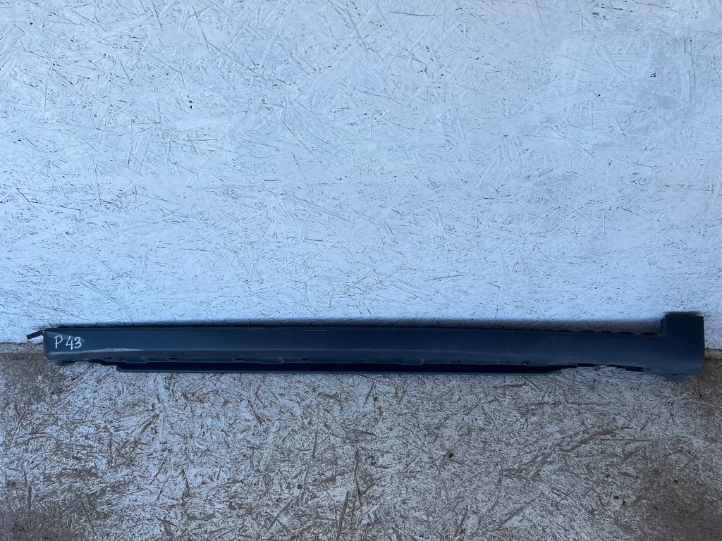 фото №1, Молдинг поріг права поріг audi a4 b7 8e0