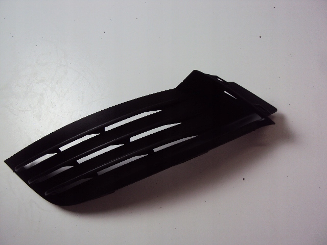 фото №1, Решётка бампера левый перед renault megane iv