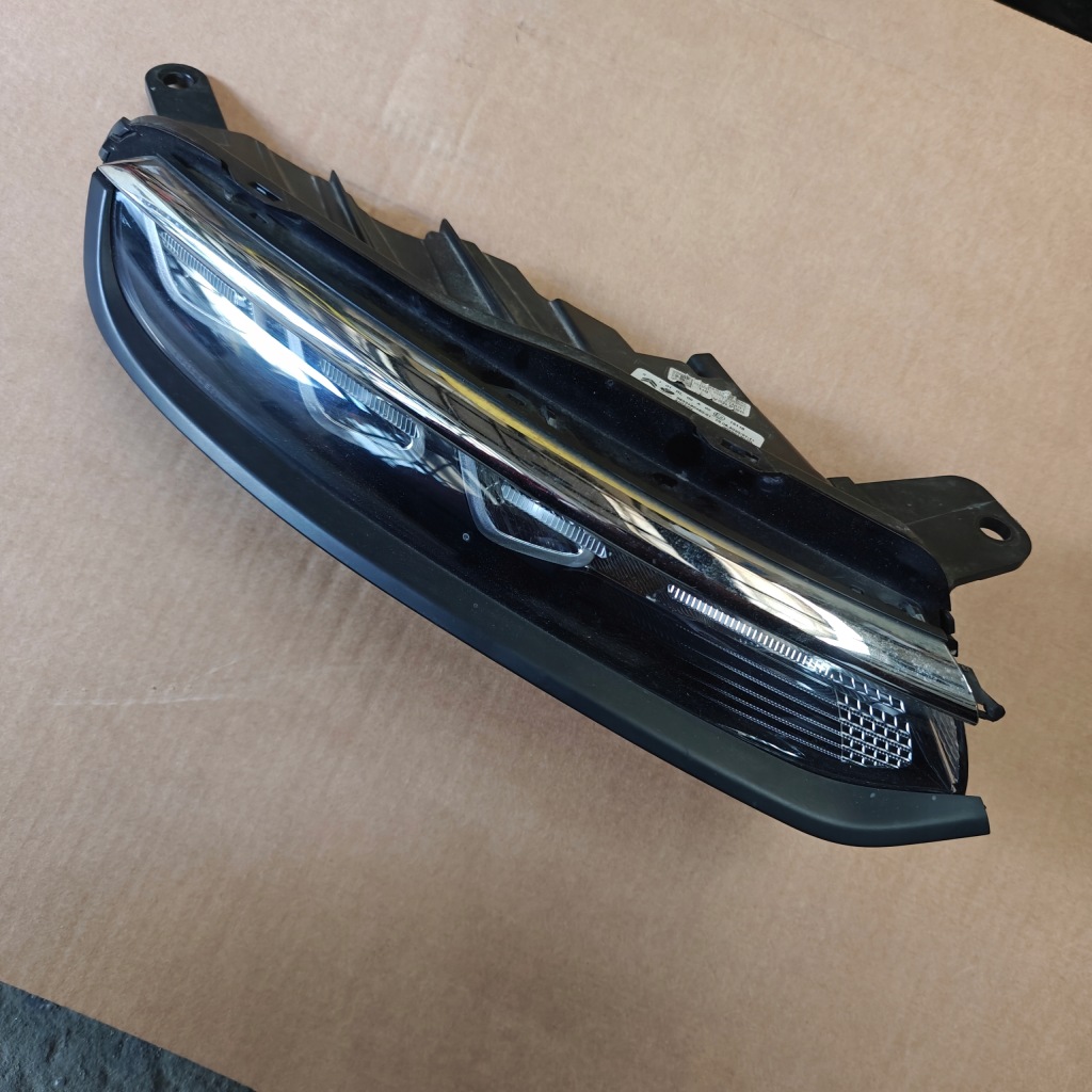 Купити Citroen c3 3 рестайлінг  led drl правий перед оригінал