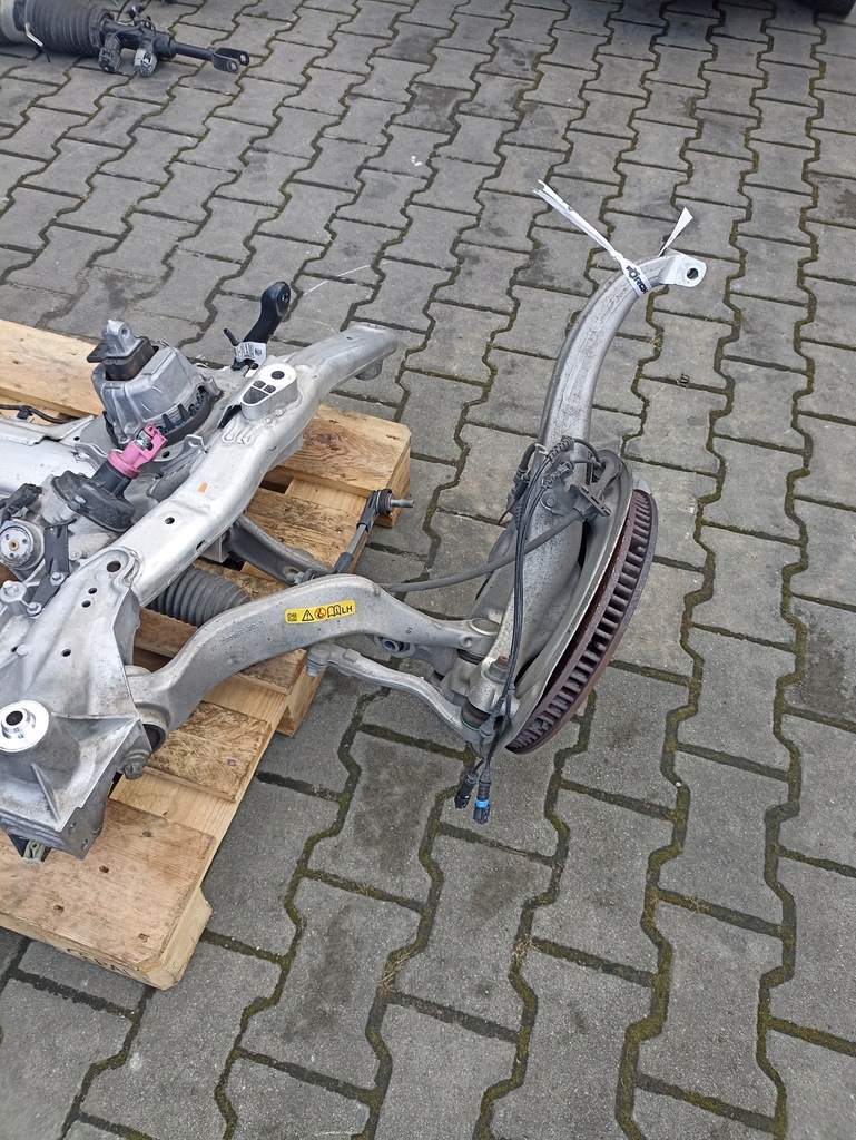 фото №8, Поворотний кулак ступиця важелі перед ліва права bmw g70