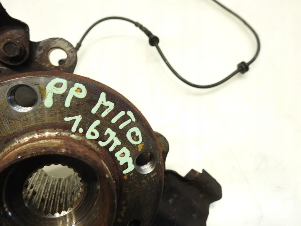 фото №2, Поворотний кулак ступиця правий перед alfa romeo mito 1.6 jtdm