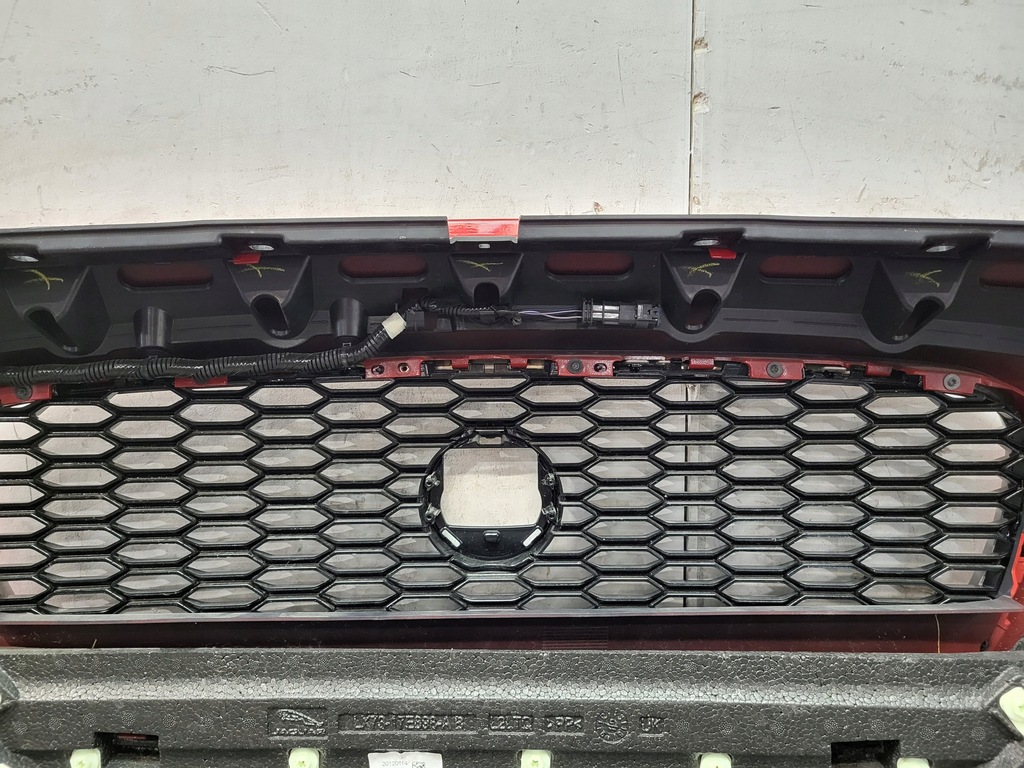 фото №7, Jaguar xe x760 lx73 lift бампер передній перед + решітка радіатора плита 6x pdc sprysk