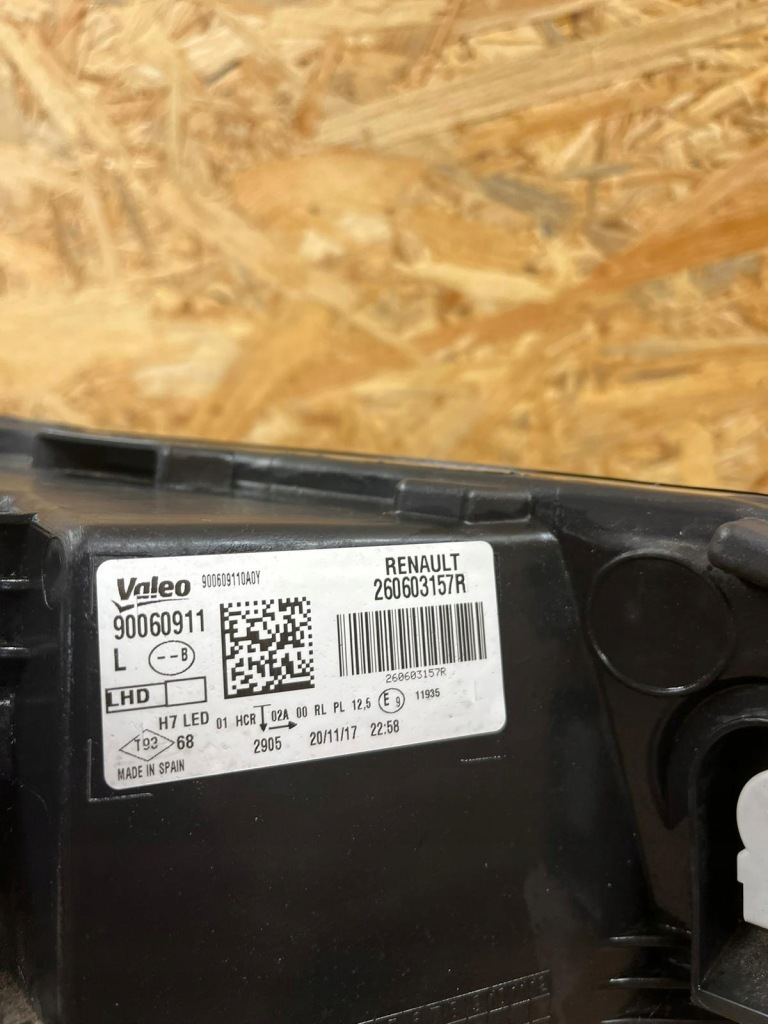 фото №3, Лампа левая левый перед передняя renault megane iv led 260603157r