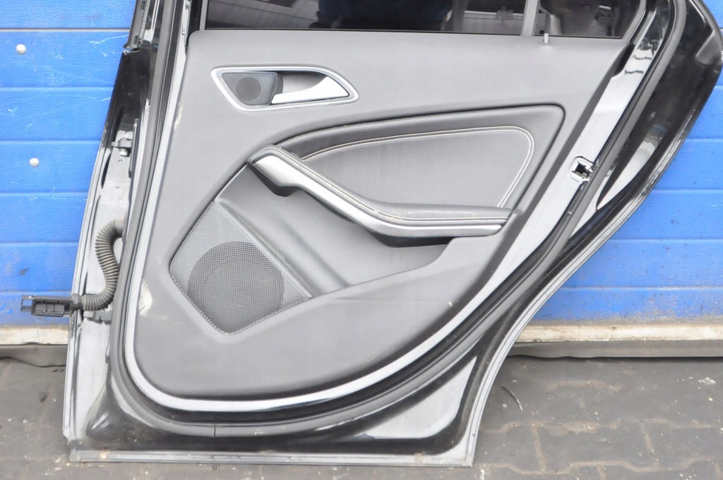 фото №8, Mercedes a w176 дверь правый задняя правое задние