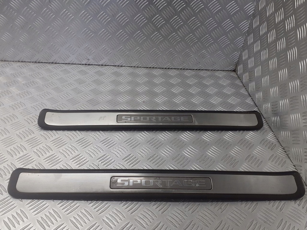 фото №1, Молдинг порог правая левая наружная kia sportage ii 2.0 crdi 85885-1f000