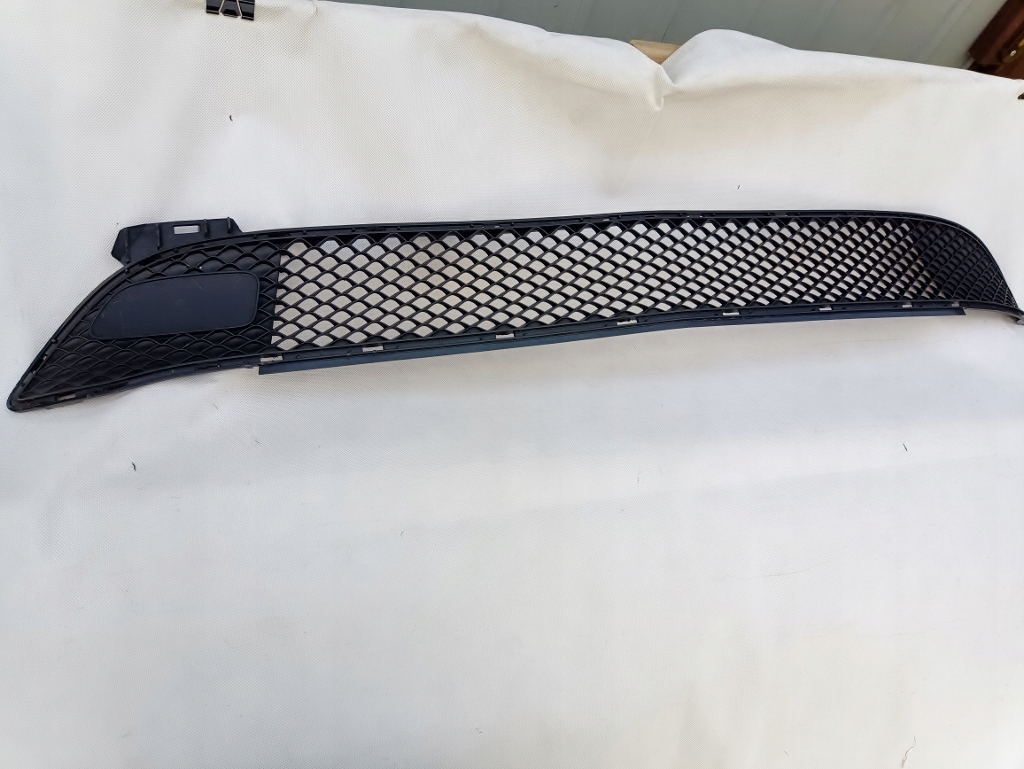 Купити Решітка бампера mercedes cla w118 a1188851201