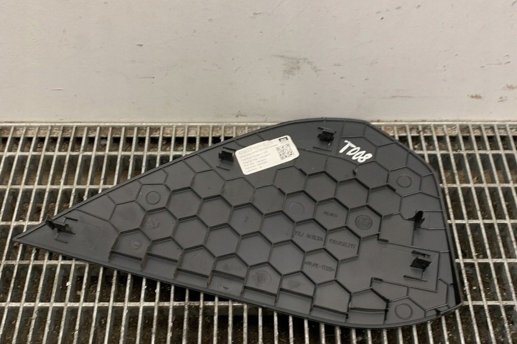 фото №8, Боковой накладки декоративные панели приборной панели vw jetta mk7 17b858217 1.4l