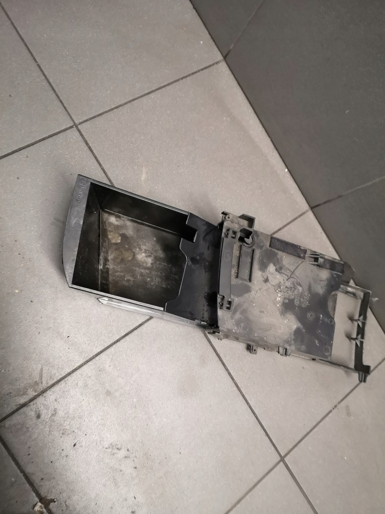 фото №10, Бардачок сидіння водія audi a6 c5 4b0882621l