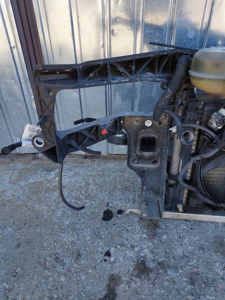 Ремень передний балка радиатор opel corsa d рестайлинг  1.4b a14xer механическая коробка передач 2010-2014 в Украине