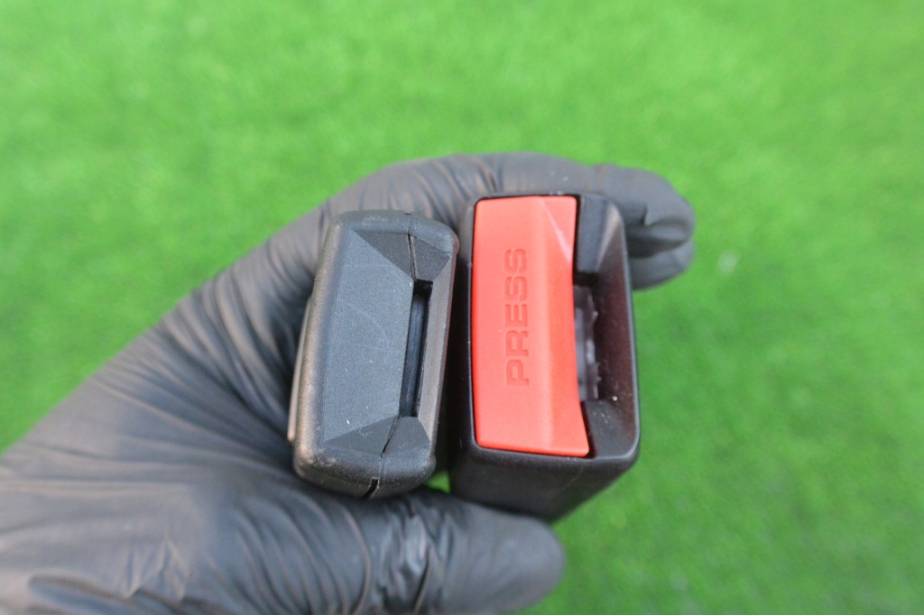 Клипса поперечина безопасности задняя kpl bmw 3-seria f30 Цена