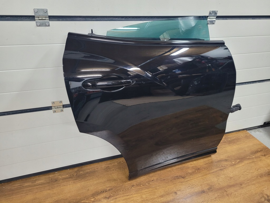 фото №3, Maserati levante двері задні праве голий ідеальний стан колір