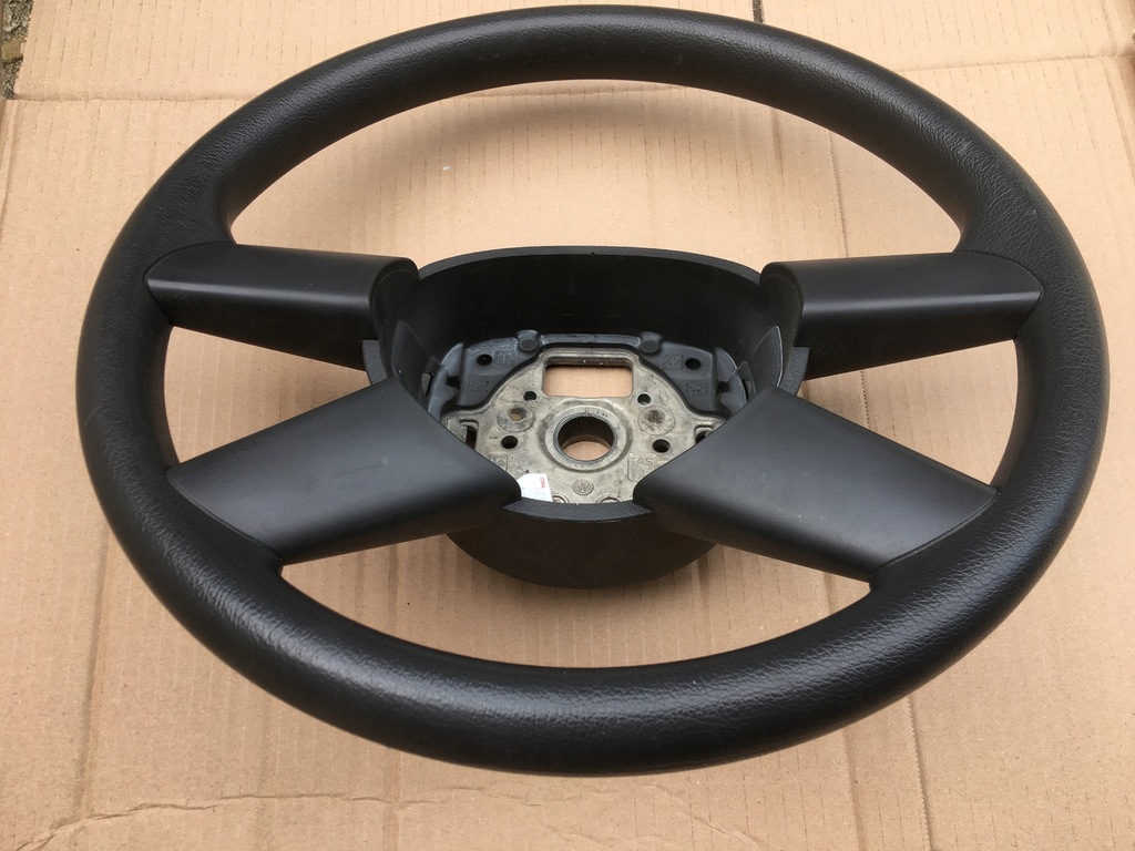 фото №5, Vw golf v повітропровід 4-спицевий ładna bdb