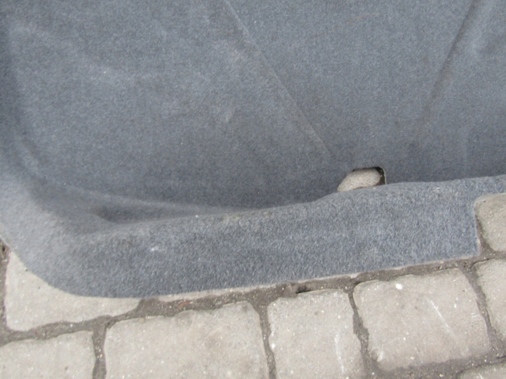 фото №10, 1 mercedes w124 sedan обивка крышки багажника