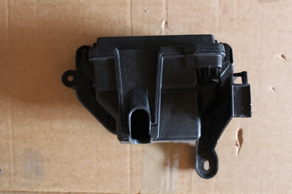 фото №1, Smart forfour ii 453 2014-.. коробка корпус предохранителей