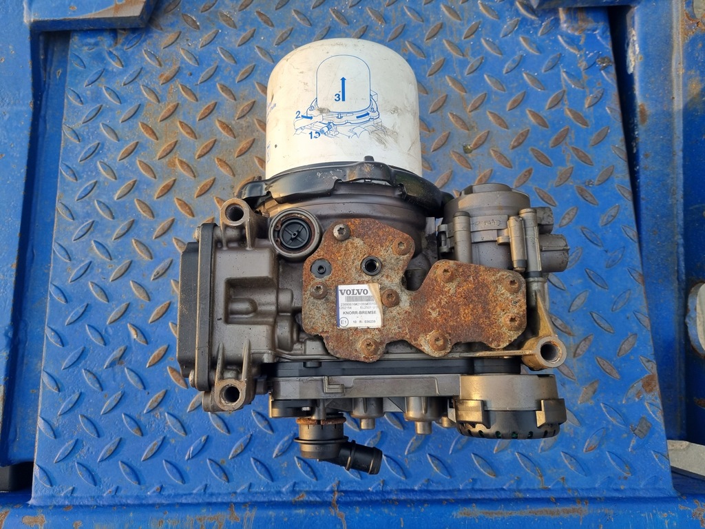 фото №1, Клапан осушитель воздуха apm volvo fh 4 fm 4 fmx 4 euro 6