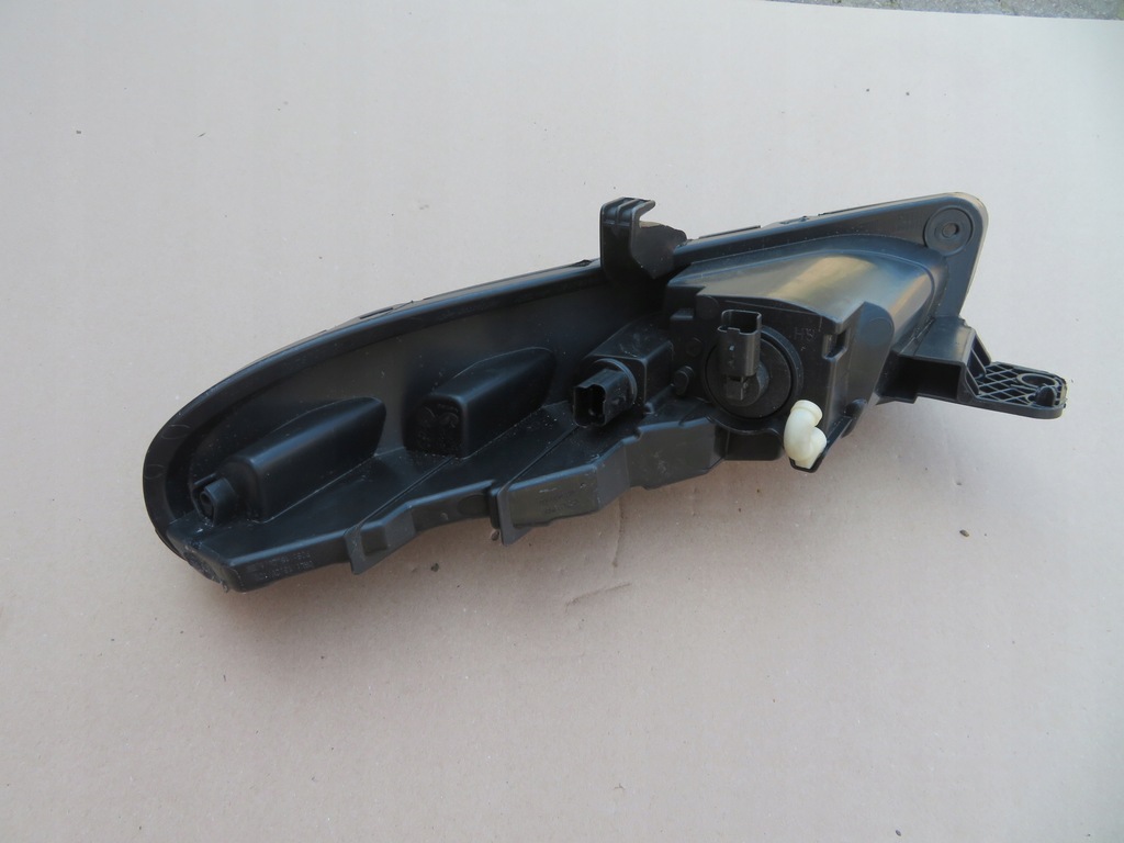 фото №8, Citroen berlingo iv лампа правая led 9819435580-00
