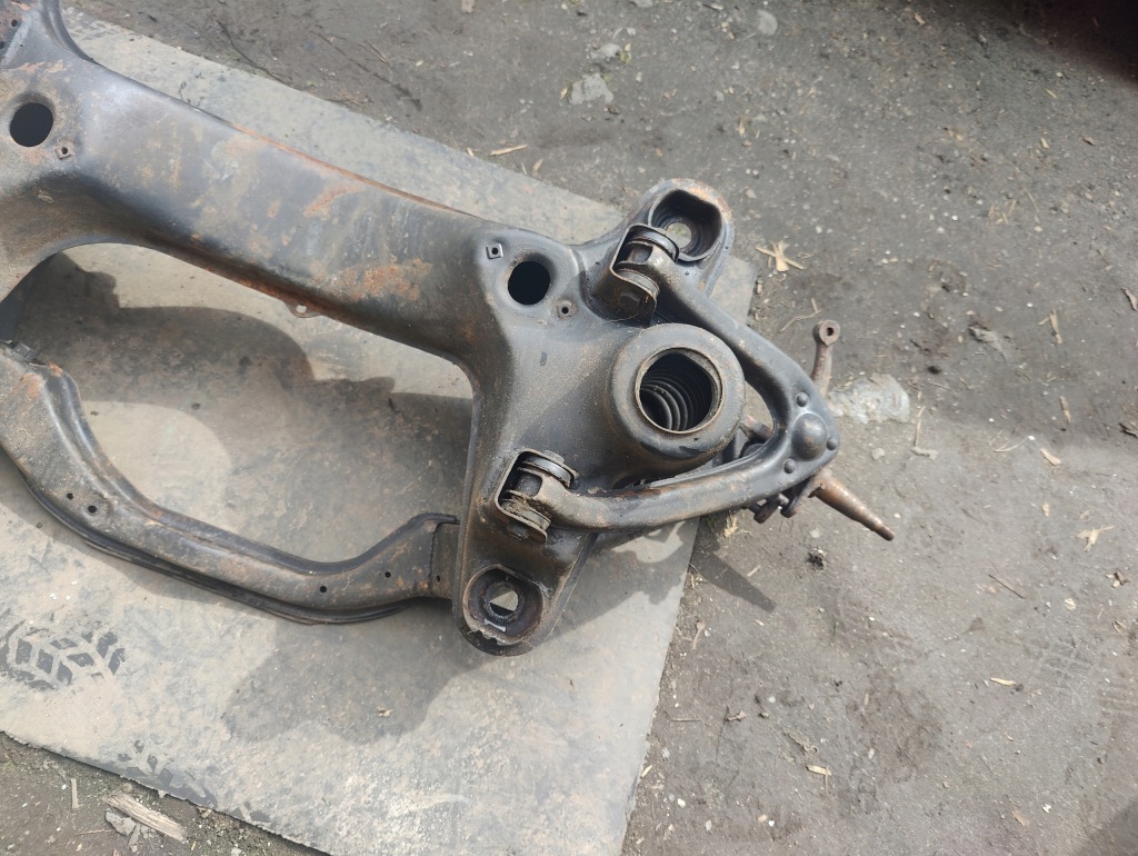 фото №10, Підвіска підрамник перед передні mercedes w107