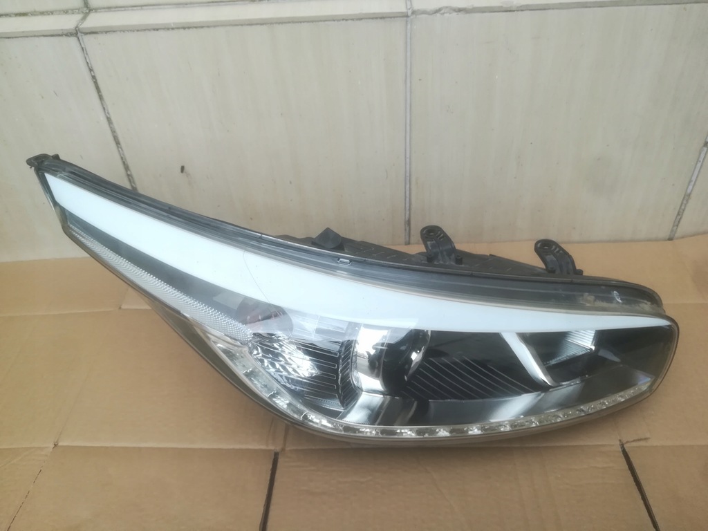 фото №1, Лампа перед права kia ceed ii 12-17 led оригінальний номер