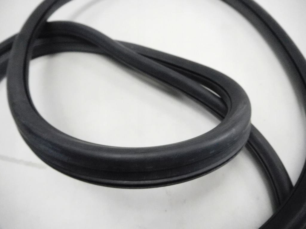 фото №6, Прокладка стекло передней vw golf i jetta