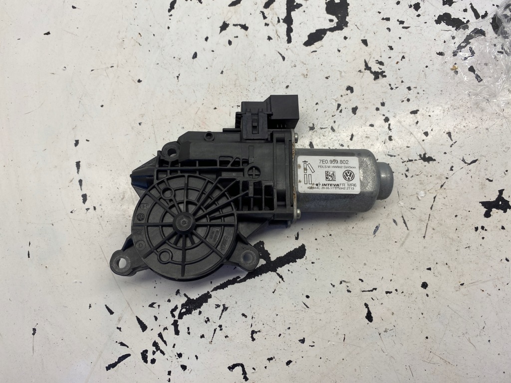 Купить Vw t5 моторчик стекло правый перед 7e0959802