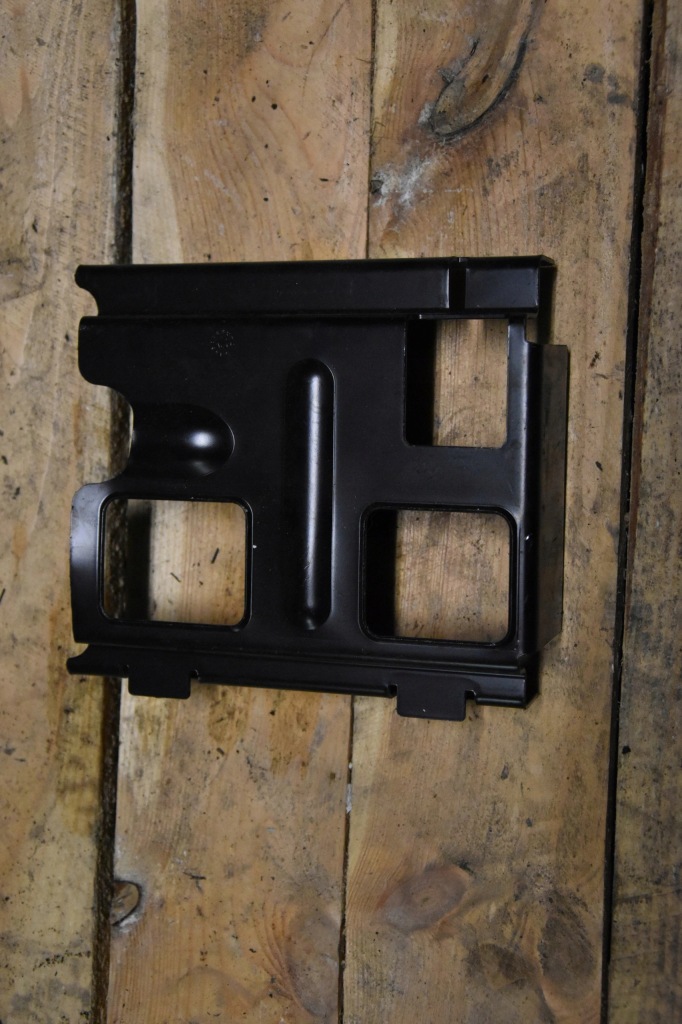 фото №1, Кронштейн блок управления комфорт audi оригинальный номер 8t8907577