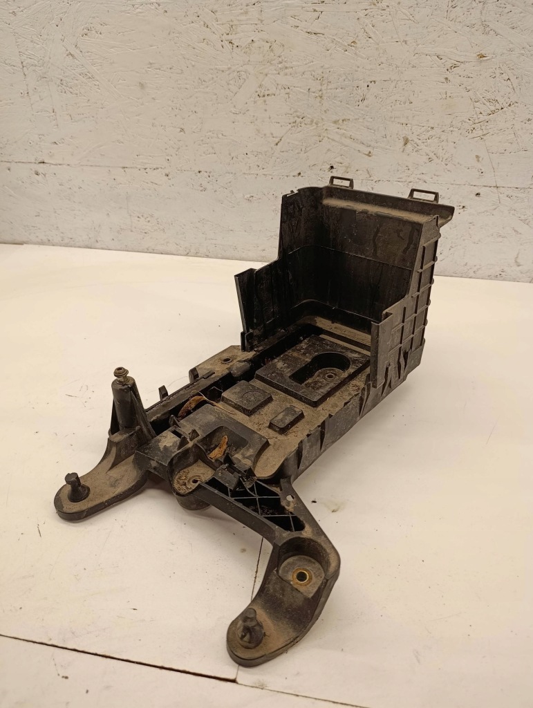 фото №1, Ford focus 2010 основа / корпус акумулятор