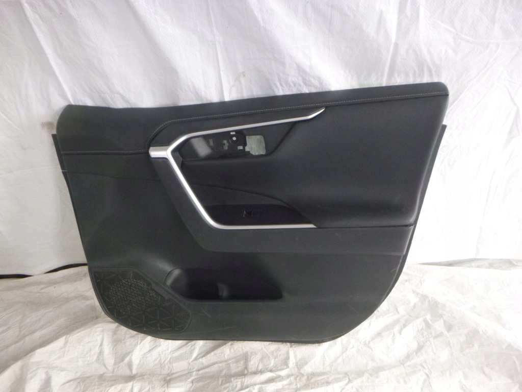 фото №1, Toyota rav4 v обшивка дверь правый перед 2019-