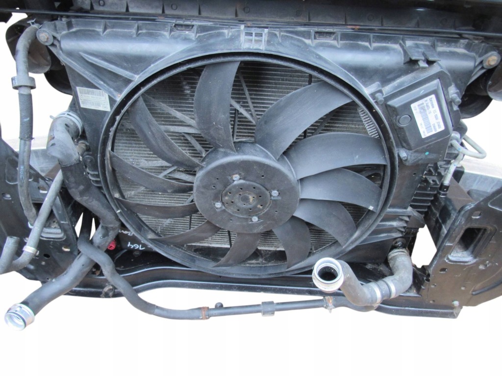 фото №13, Mercedes gl 500 550 w164 4.7 5.5 v6 pas передний радиатор усилитель 273