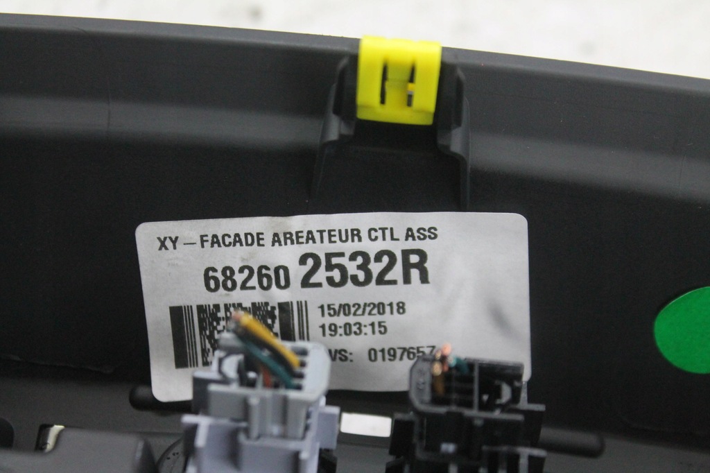 фото №4, Рамка радио dekor решётка 682602532r captur lift 17-19