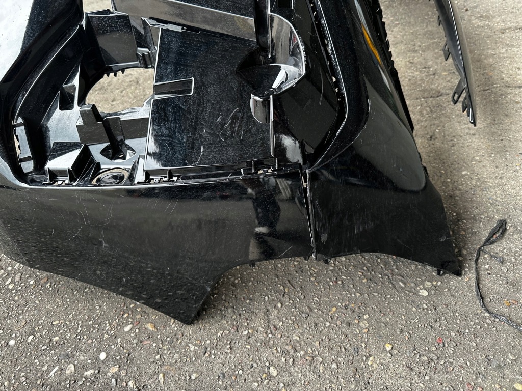 Opel vivaro c / zafira life - lift 24- бампер перед передний 9849389380 Киев