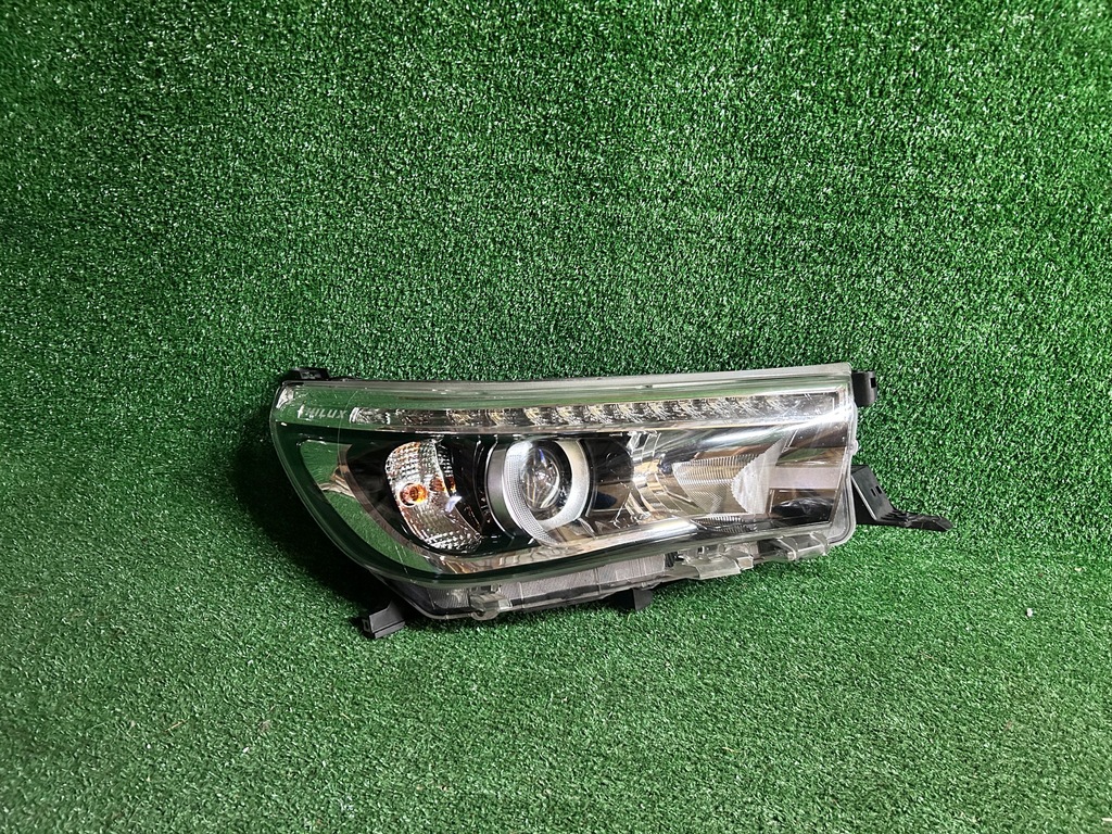 фото №1, Фара правий toyota hilux viii full led