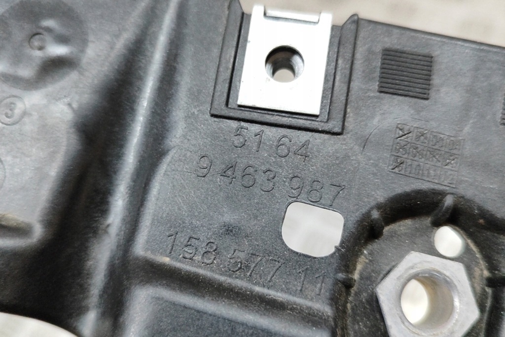 фото №6, Bmw i4 g26 кронштейн бампера передний 9463987 электрический 400kw 2022 236679