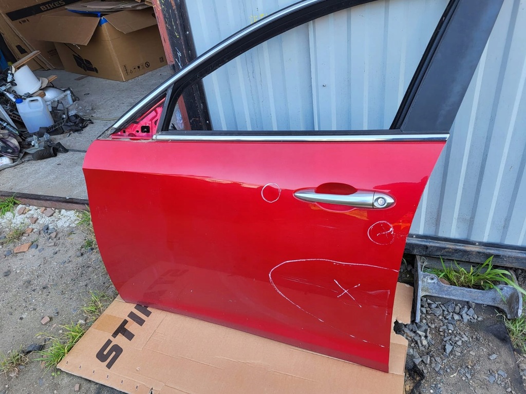 фото №1, Alfa giulietta двері лівий червоні