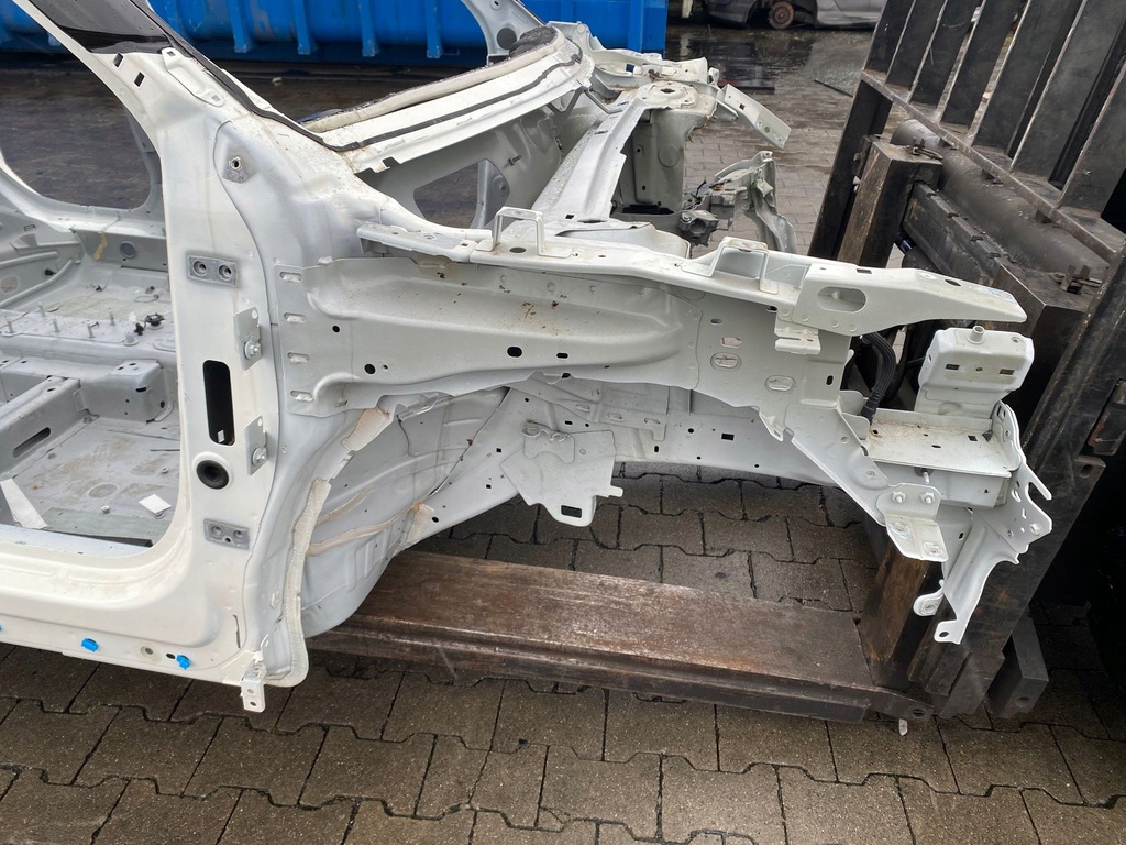 фото №1, Четверть правая перед лонжерон 934 jeep avenger