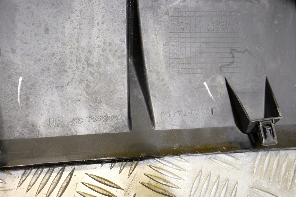 фото №14, Toyota camry 2020 бампер дифузор накладка trd usa