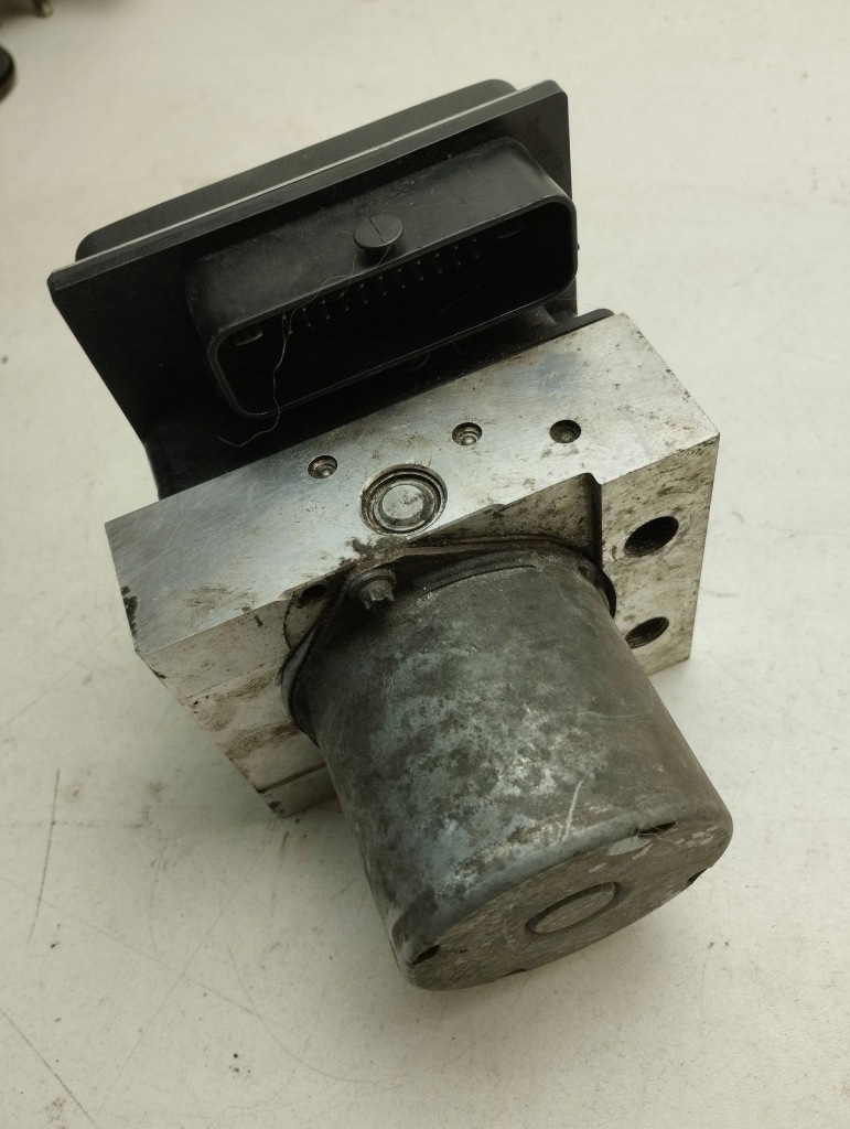 Купити 2012 mercedes-benz sprinter w906 насос abs 0265951522