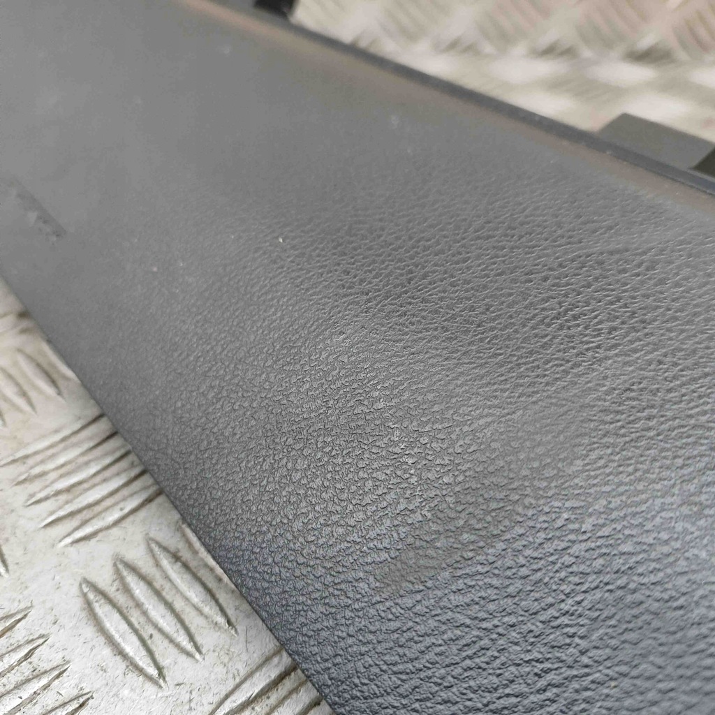 фото №7, Колінна подушка безпеки lexus is iii _e3_ 7399053040c0 31056089 2.5l 131kw 2018