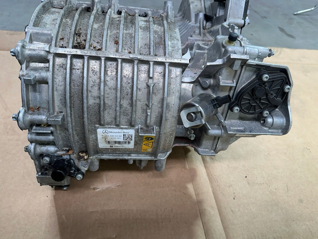 фото №11, Двигун перед, двигун передній, привід mercedes eqa w243, h243 електрик
